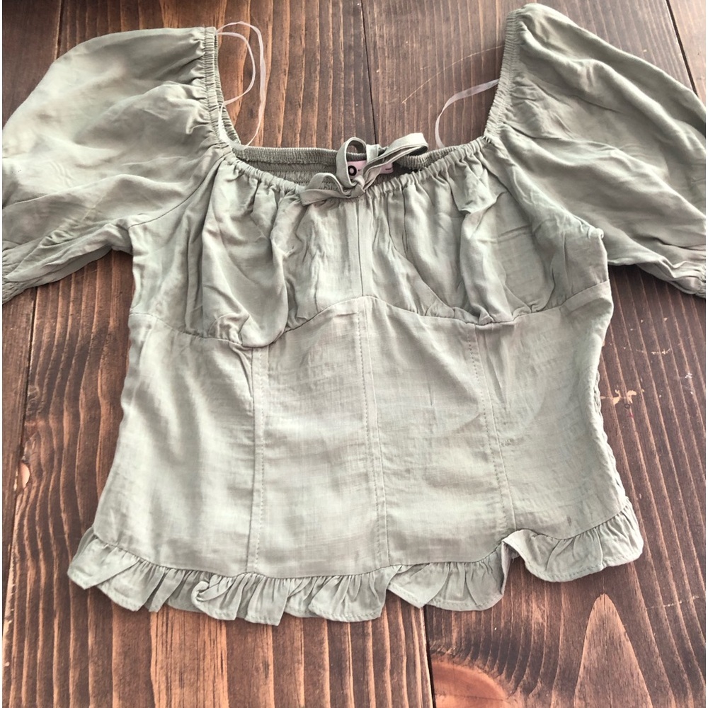 army green cropped shirt